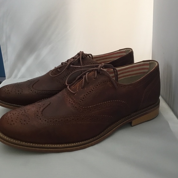 DRESS-UP SHOES FOR MEN. - Picture 2 of 9